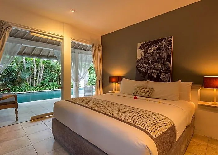 Esha Drupadi Seminyak
