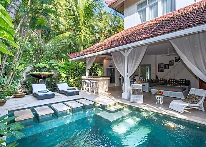 Esha Drupadi Seminyak