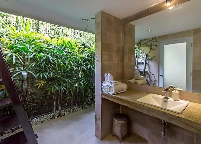 Esha Drupadi Seminyak Seminyak (Bali)