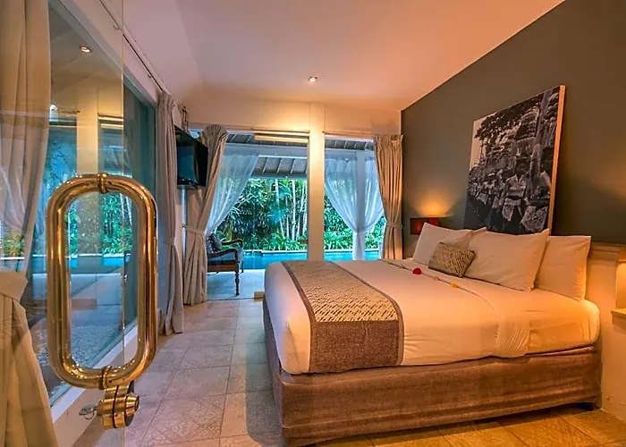 Esha Drupadi Seminyak
