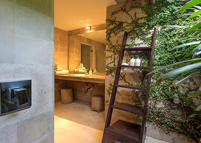 Villa Esha Drupadi Seminyak *